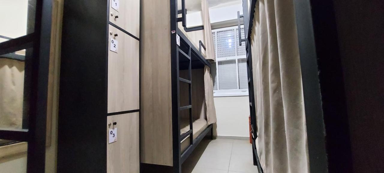 Leblon Hostal